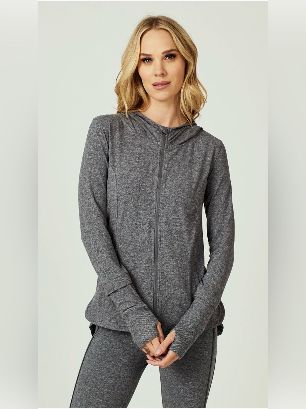 7 Diamonds Core Jacket L Gray Full Zip Hoodie Stretch Thumb Holes Activewear
